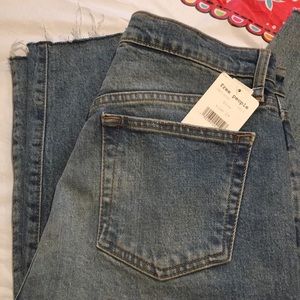 NWT FREE PEOPLE VINTAGE “HIGH RISE” JEANS!!